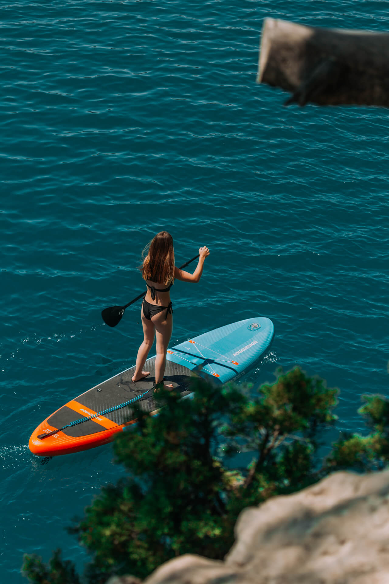 Photo en situation de la palnche de stand up paddle Django sur Lac