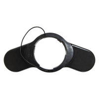 Détail support pied base noire de la pompe Suprafit Aquadesign, stabilité sur pont de kayak SUP