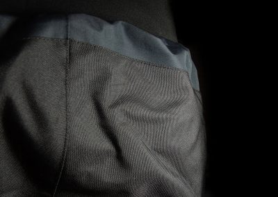 Détail pantalon étanche Aquadesign Hiptech
